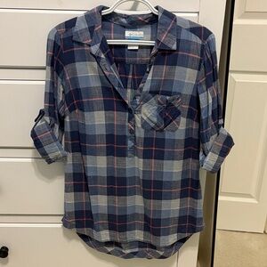 Columbia Plaid Top Size Small